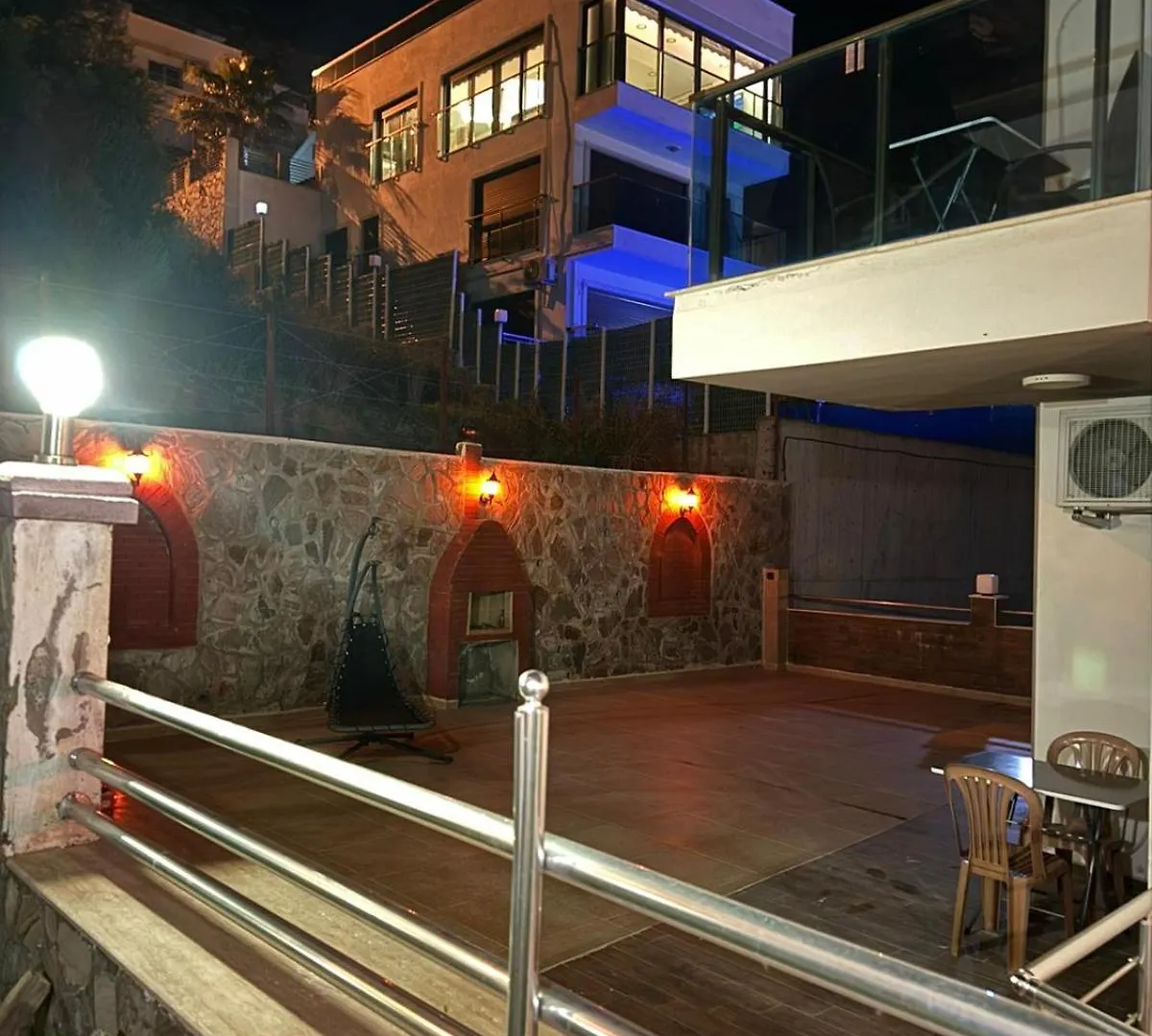 Nous Boutique Hotel 쿠사다시 아파트호텔